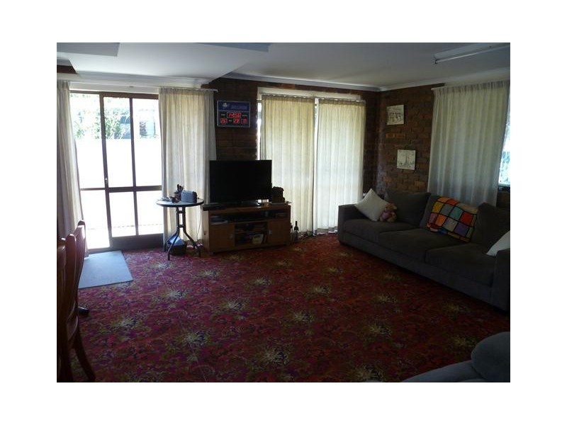 67 GREGORY ST, Roma QLD 4455