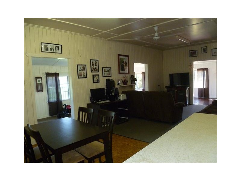 19 CRAWFORD ST, Roma QLD 4455