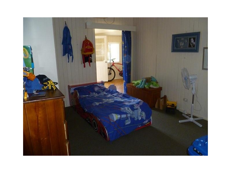 19 CRAWFORD ST, Roma QLD 4455