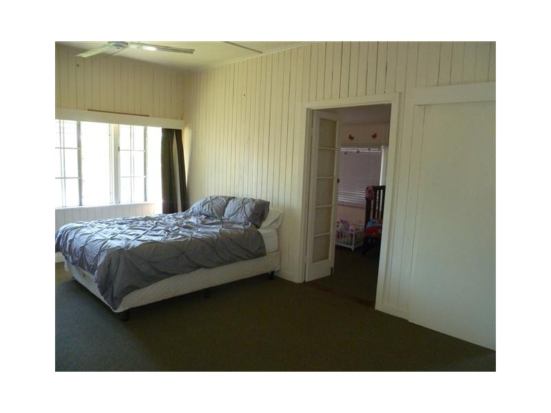 19 CRAWFORD ST, Roma QLD 4455