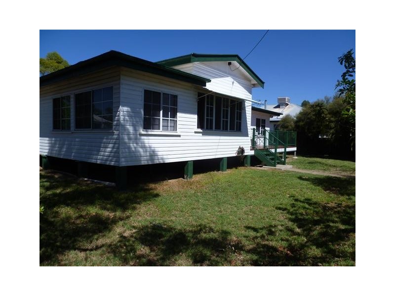 19 CRAWFORD ST, Roma QLD 4455