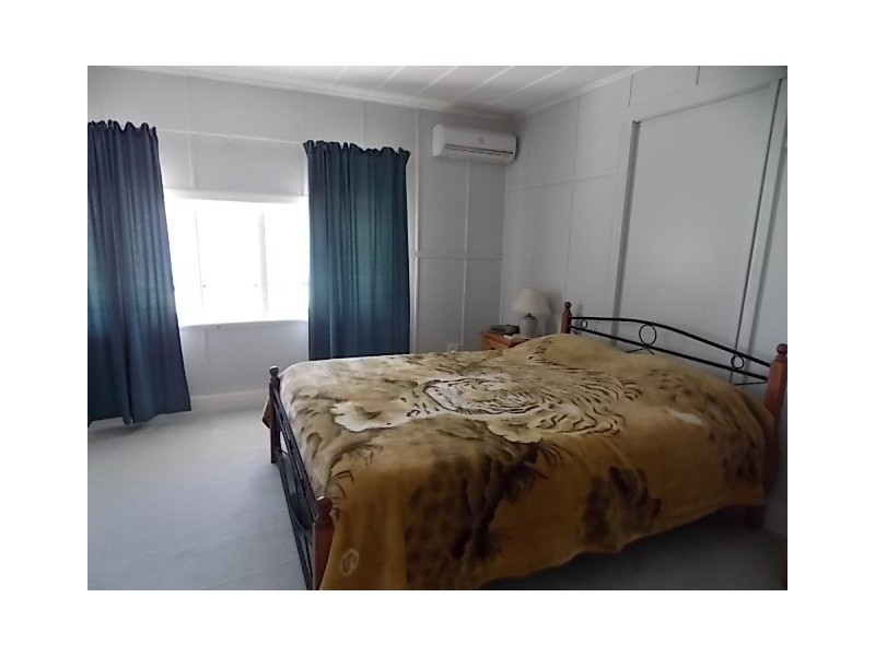 16 DAISY STREET, Blackall QLD 4472