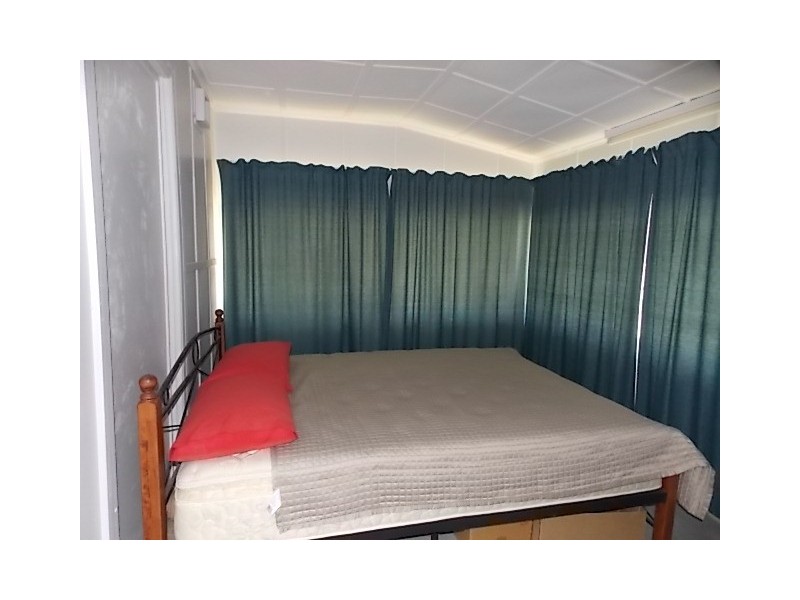 16 DAISY STREET, Blackall QLD 4472