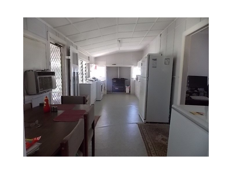 16 DAISY STREET, Blackall QLD 4472