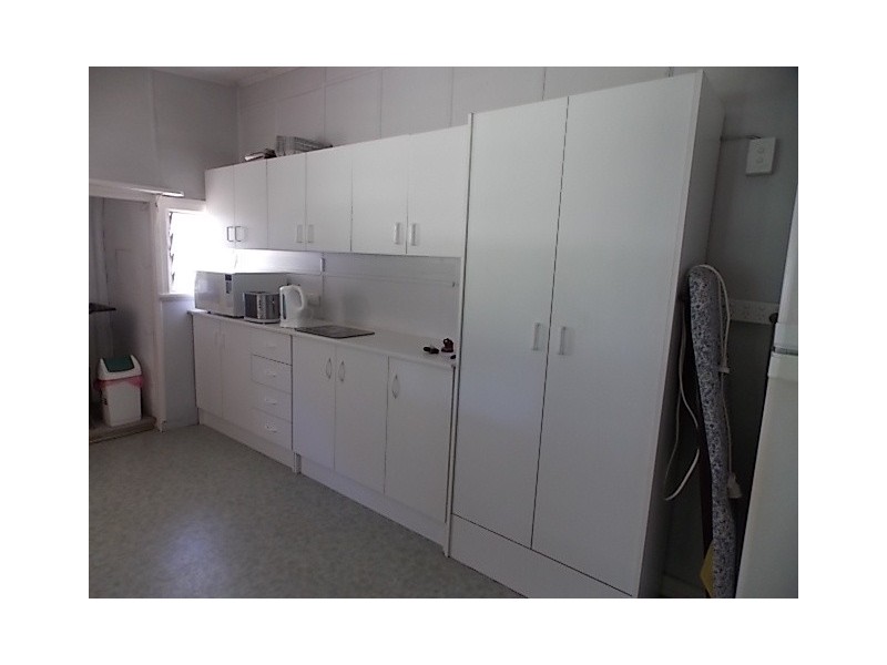 16 DAISY STREET, Blackall QLD 4472