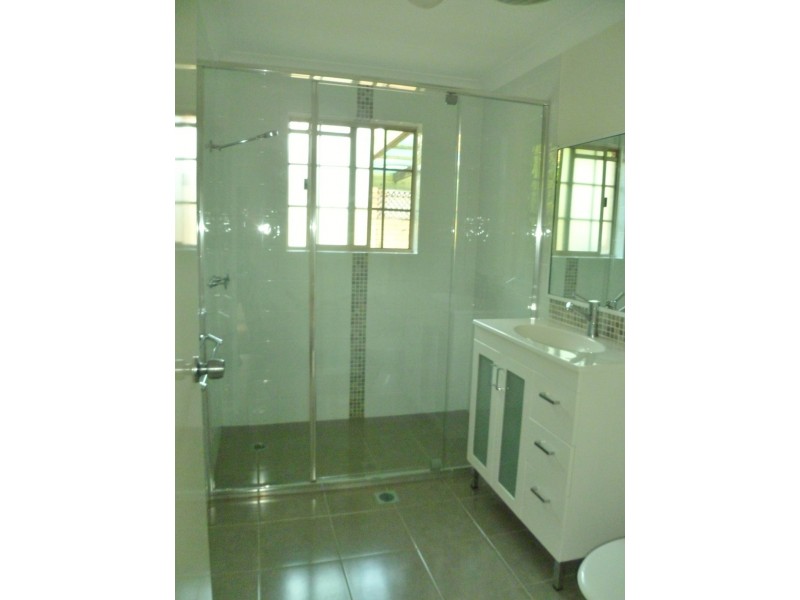 25 Alexander Avenue, Roma QLD 4455