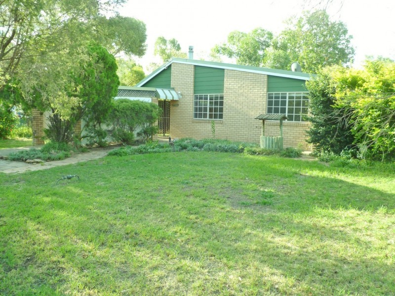 25 Alexander Avenue, Roma QLD 4455
