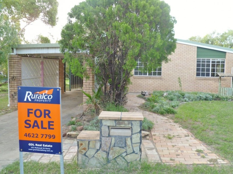 25 Alexander Avenue, Roma QLD 4455