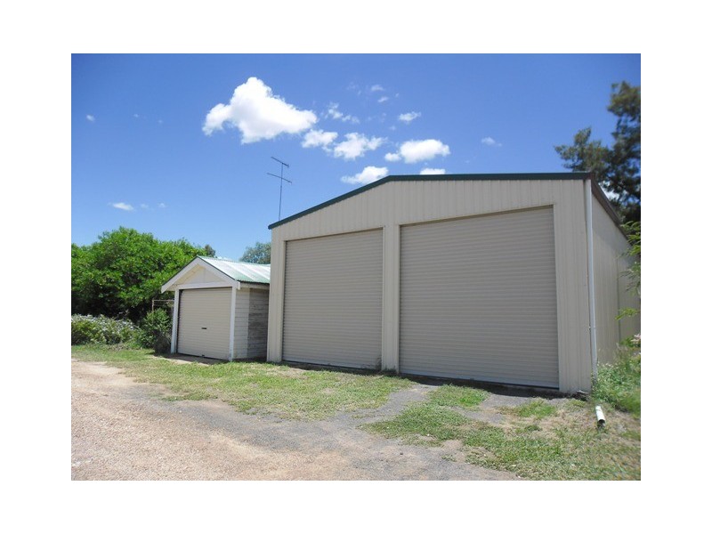 43 GLYNN AVE, Dulacca QLD 4425