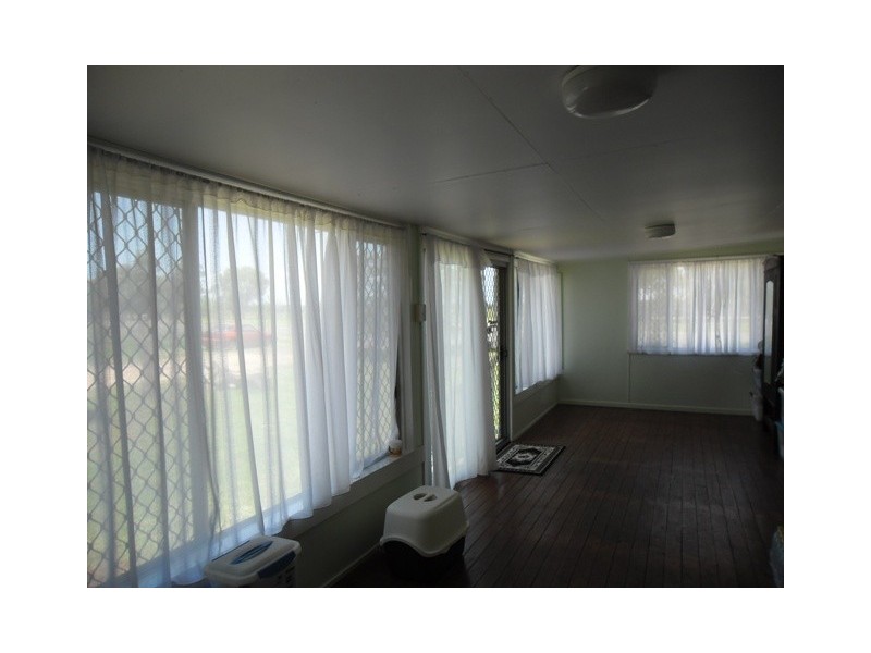 43 GLYNN AVE, Dulacca QLD 4425