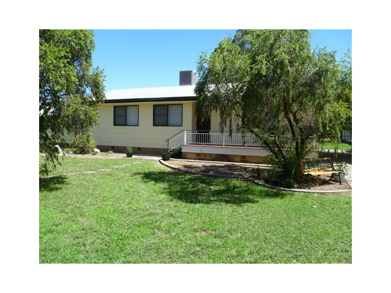 3 TAYLOR, Roma QLD 4455