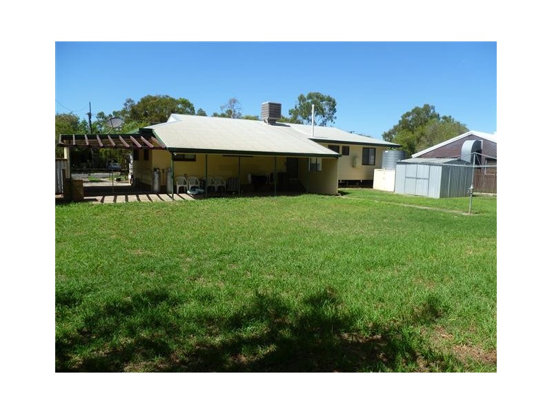 3 TAYLOR, Roma QLD 4455