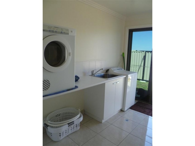 22 Beetson Drive, Roma QLD 4455