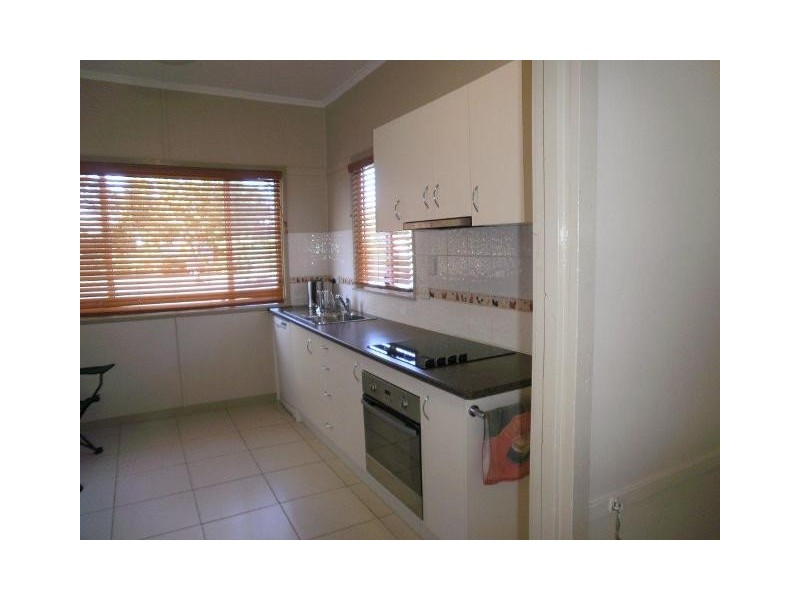 4 COLAMBA ST, Miles QLD 4415