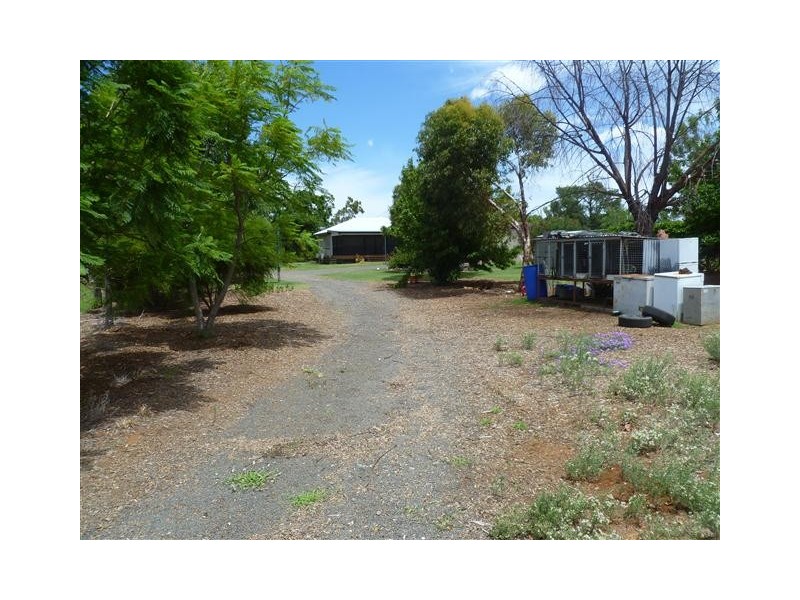 221 Wallumbilla Nth, Wallumbilla QLD 4428