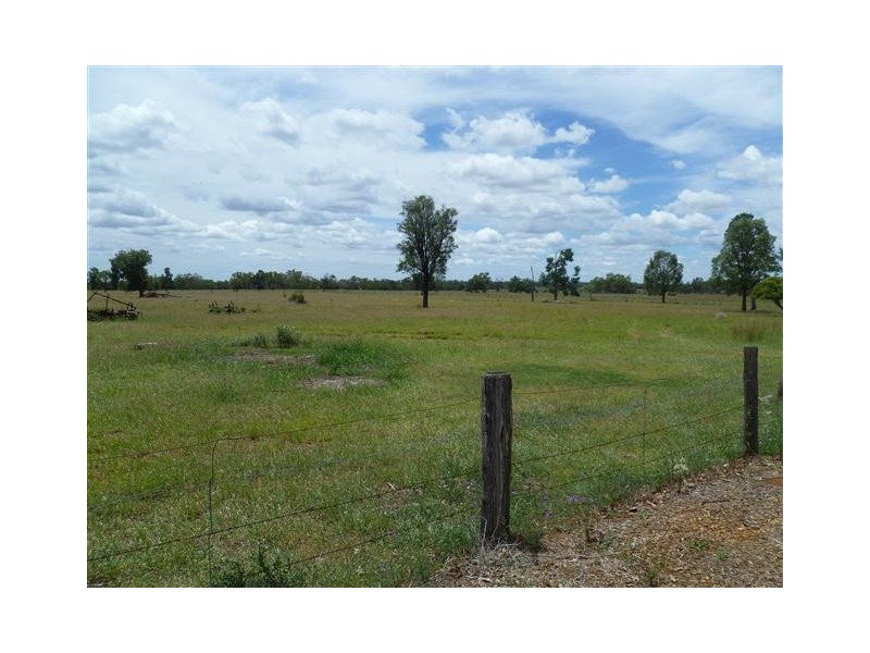 221 Wallumbilla Nth, Wallumbilla QLD 4428