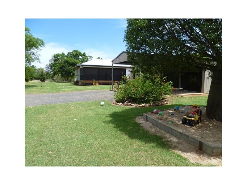 221 Wallumbilla Nth, Wallumbilla QLD 4428