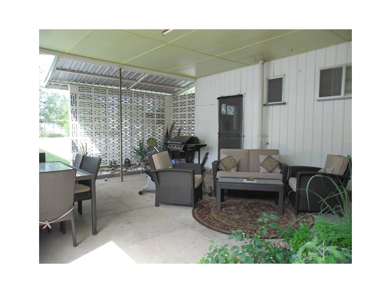 54 ELEANOR ST, Miles QLD 4415