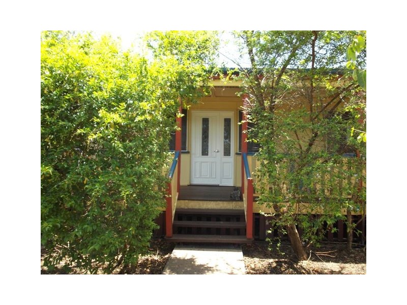 71 Arthur Street, St George QLD 4487