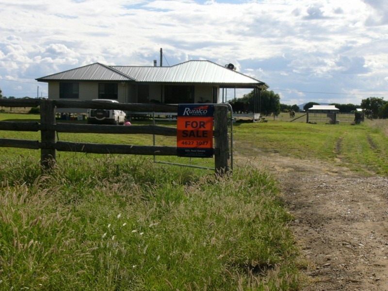 65 Bradshaw Lane, Taroom QLD 4420