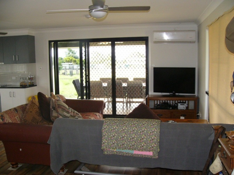 65 Bradshaw Lane, Taroom QLD 4420