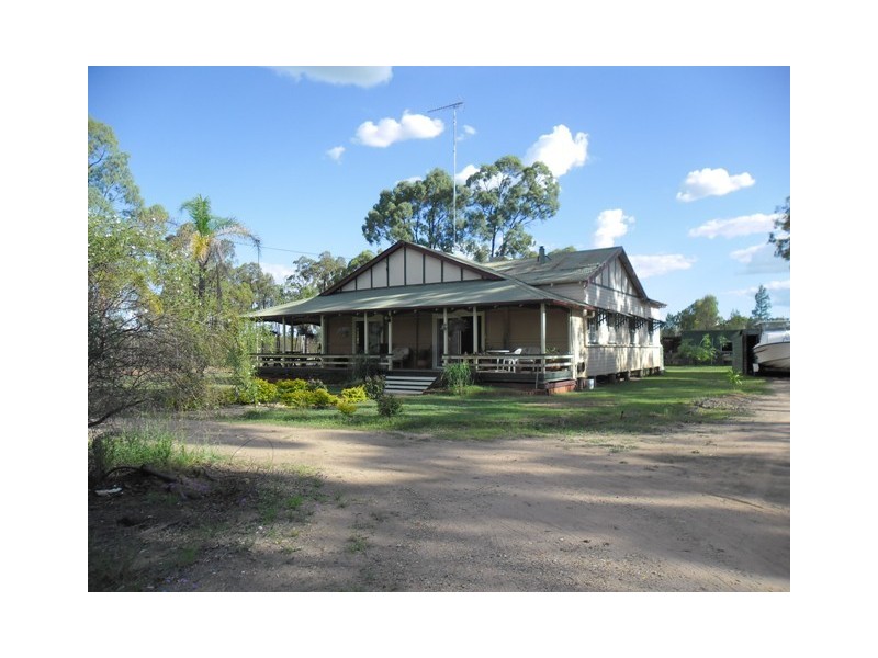 74 BROWNLIES ROAD, Miles QLD 4415