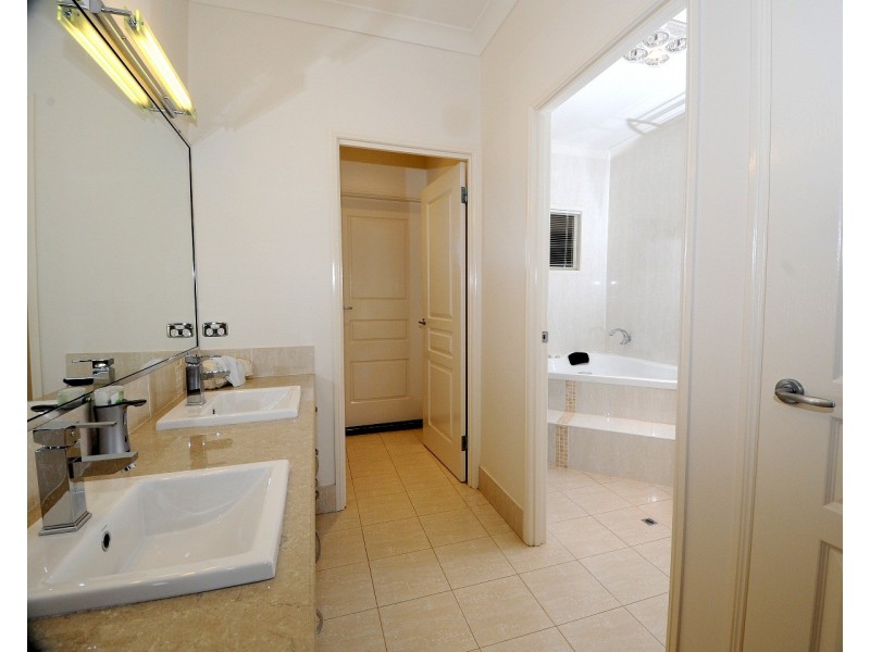 84 Southern Cross Drive, Dalby QLD 4405