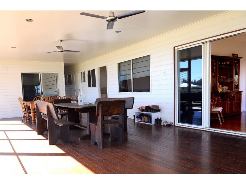 84 Southern Cross Drive, Dalby QLD 4405