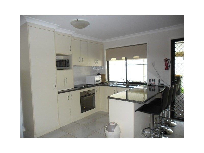 2 LAWTON PLACE, Miles QLD 4415