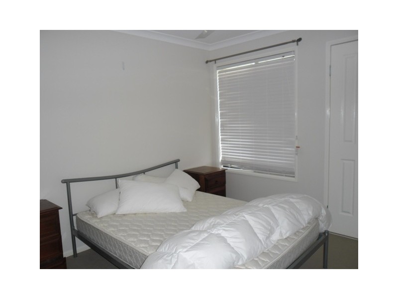 2 LAWTON PLACE, Miles QLD 4415