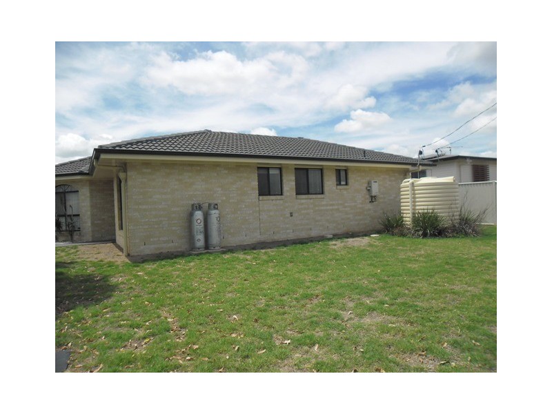 2 LAWTON PLACE, Miles QLD 4415
