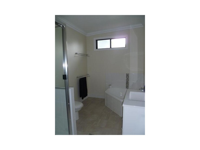 16A Bowen St, Roma QLD 4455