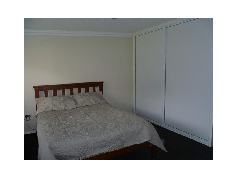 16A Bowen St, Roma QLD 4455