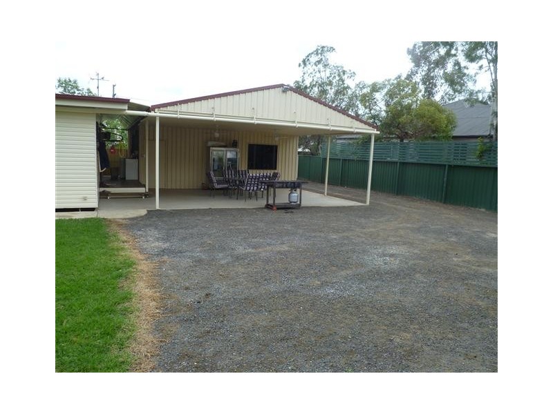 16A Bowen St, Roma QLD 4455