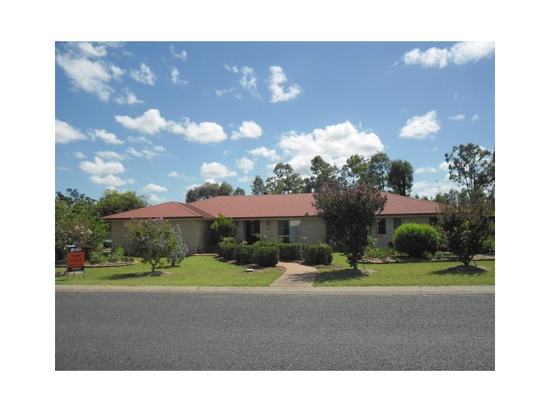 42 CONDAMINE ST, Miles QLD 4415