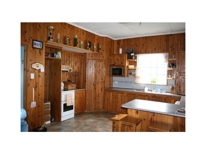 17 WILSON ST, Condamine QLD 4416