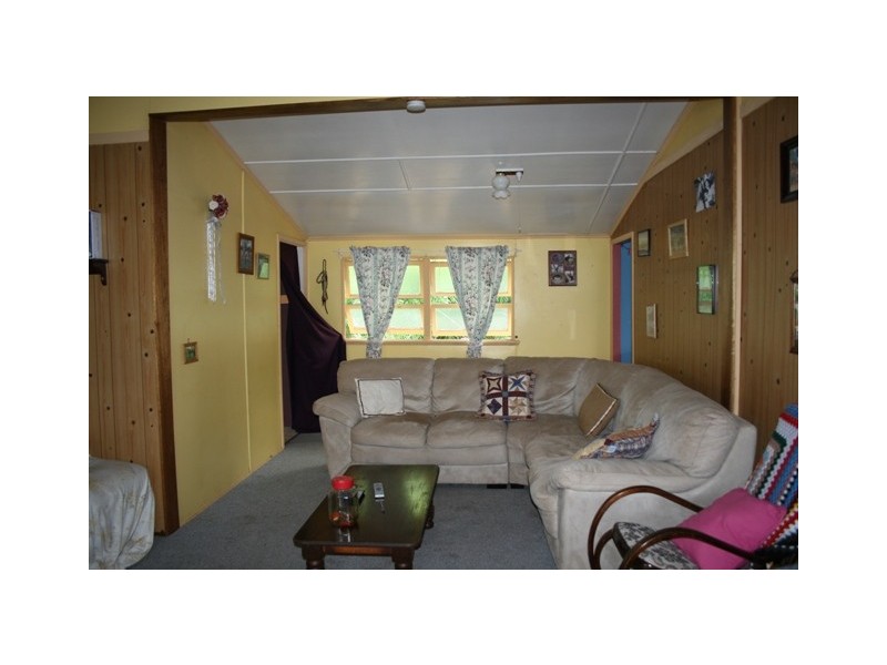 17 WILSON ST, Condamine QLD 4416