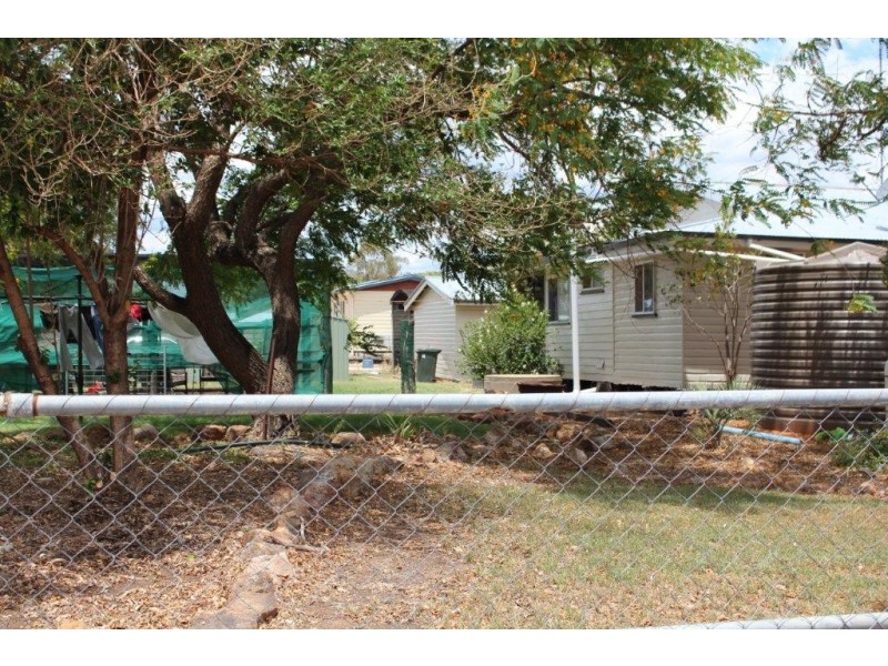 17 WILSON ST, Condamine QLD 4416