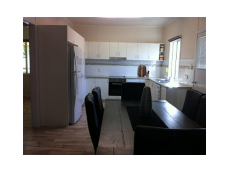 25 WRIGHT ST, Roma QLD 4455