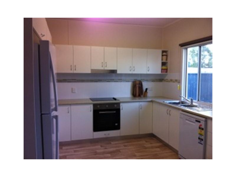 25 WRIGHT ST, Roma QLD 4455