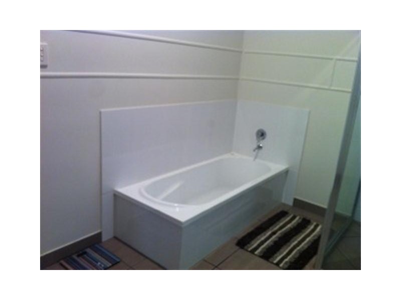 25 WRIGHT ST, Roma QLD 4455