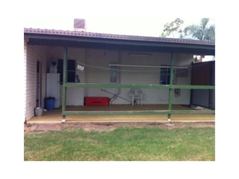 25 WRIGHT ST, Roma QLD 4455