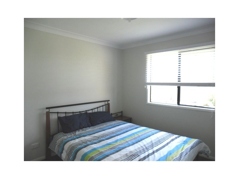 UNIT 1 and 2 RACECOURSE RD, Miles QLD 4415
