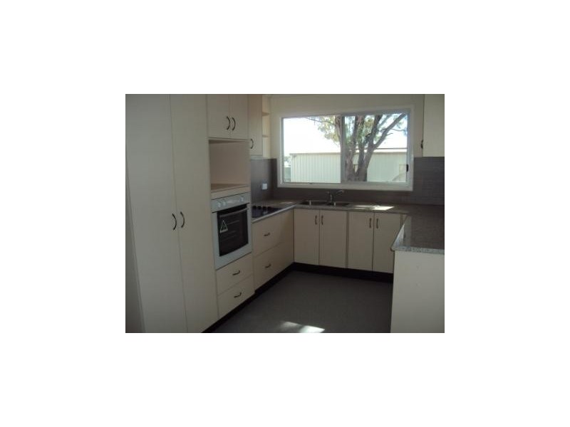 17 Stilt Street, Longreach QLD 4730