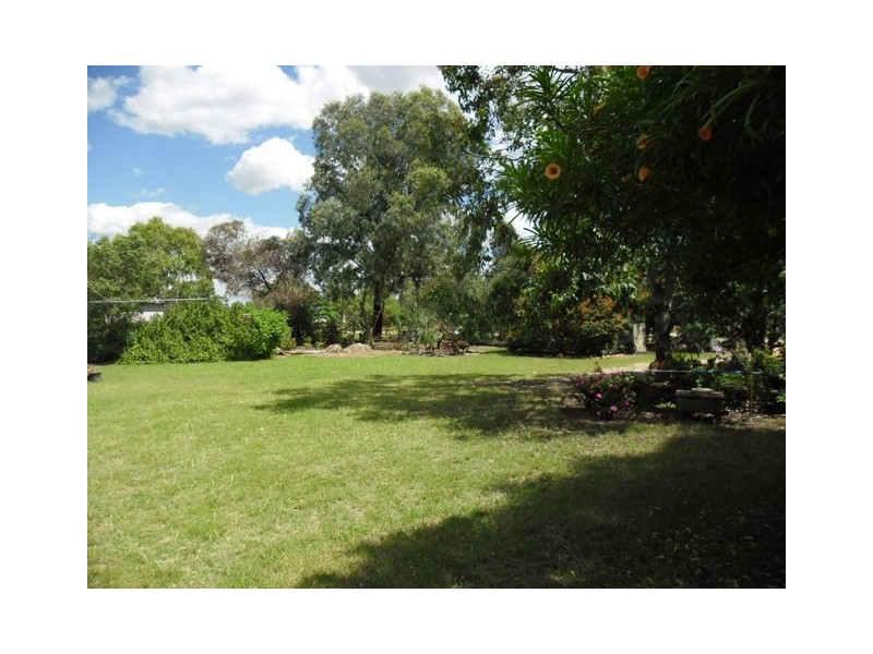 102 WILLIS ST, DRILLHAM, Drillham QLD 4424