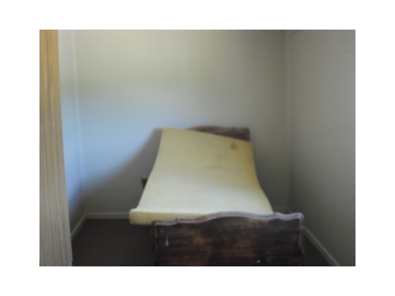 7 BURKE ST, Drillham QLD 4424