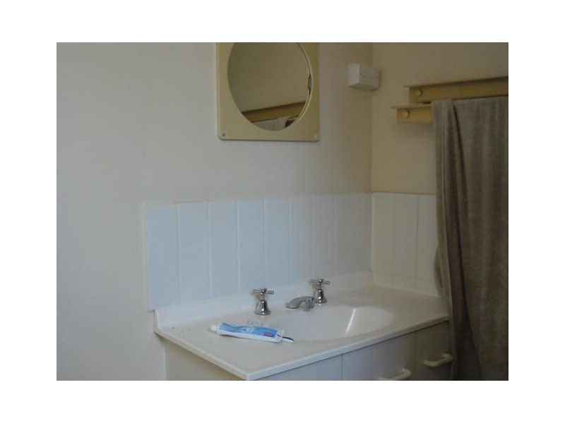 7 BURKE ST, Drillham QLD 4424