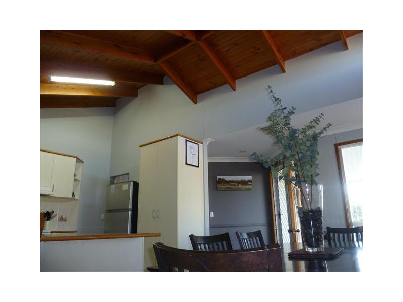 115 QUINTIN, Roma QLD 4455