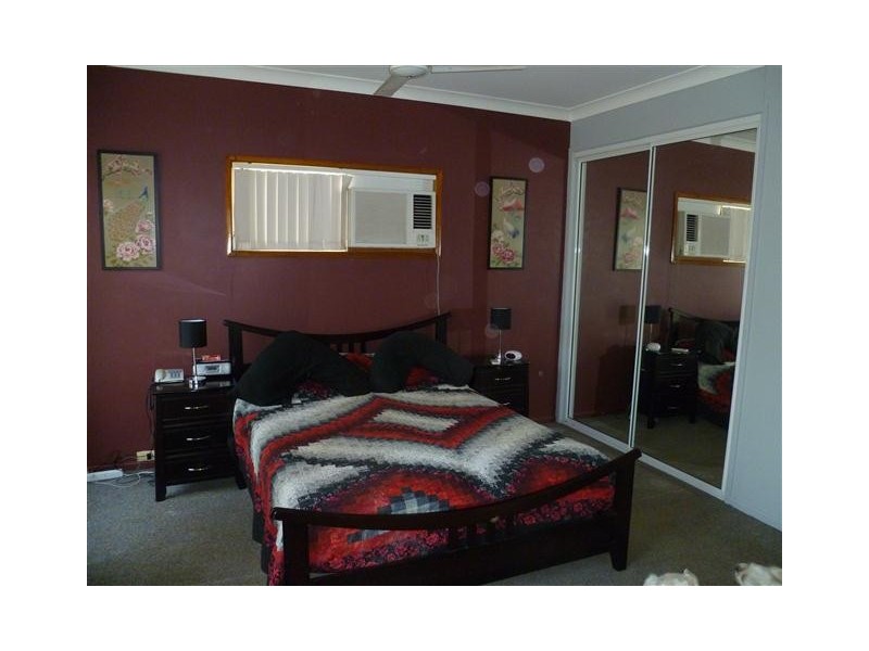 115 QUINTIN, Roma QLD 4455