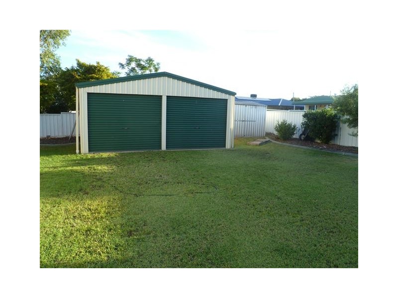 115 QUINTIN, Roma QLD 4455